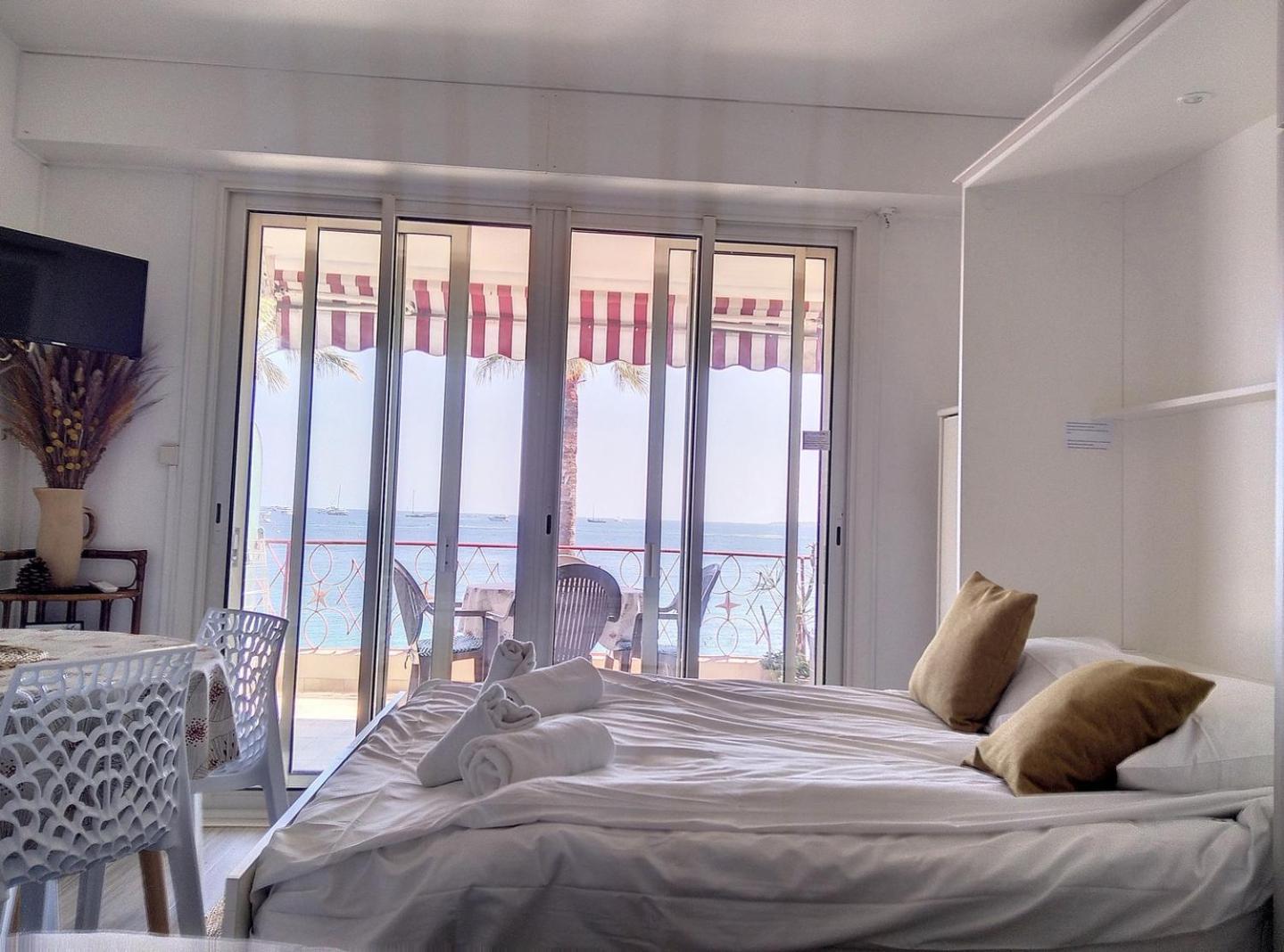 Apartament Constellation Juan-les-Pins Zewnętrze zdjęcie